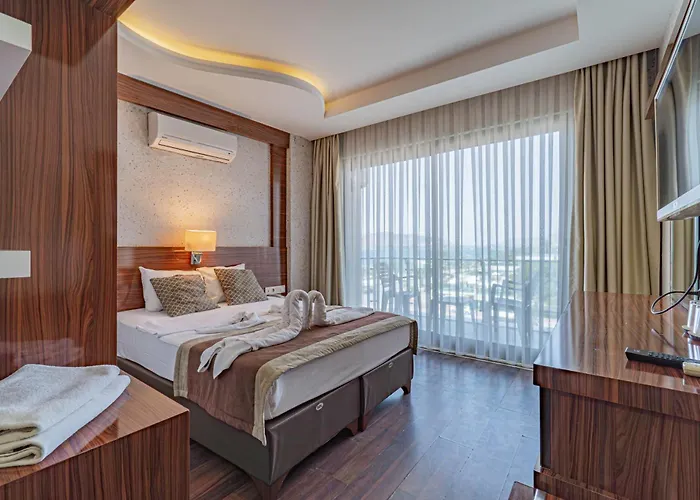 Grand Barhan Hotell 4*